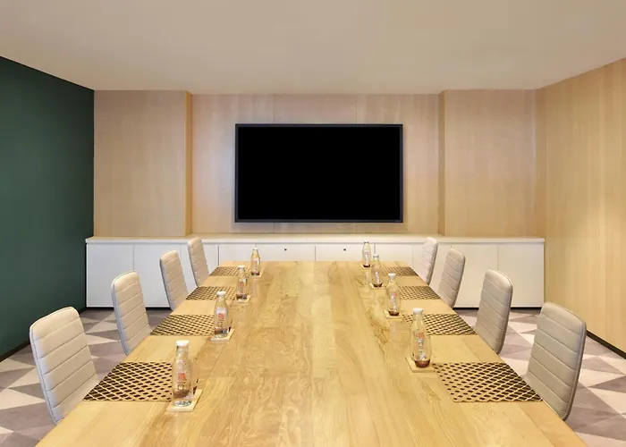 Aloft New Delhi Aerocity